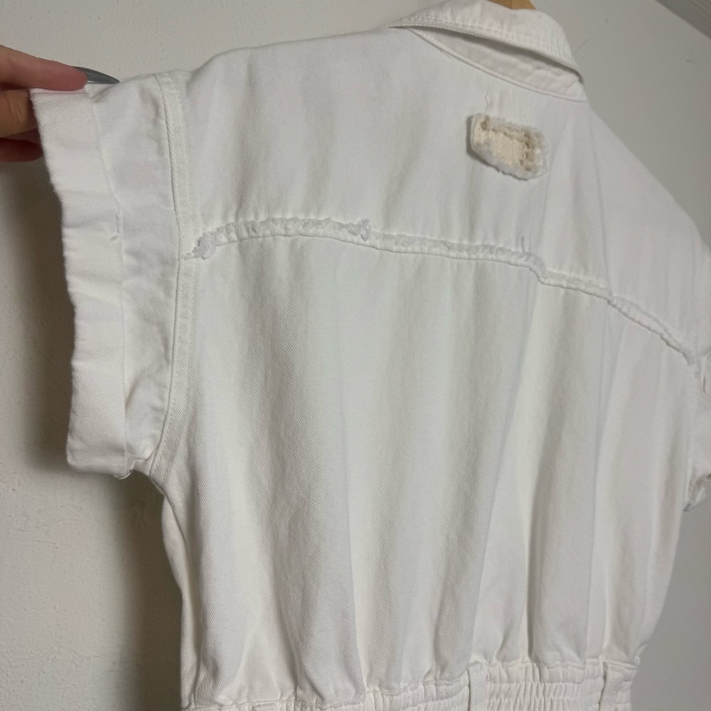 POL‎ White Button-Up Denim Romper - Picture 3 of 10